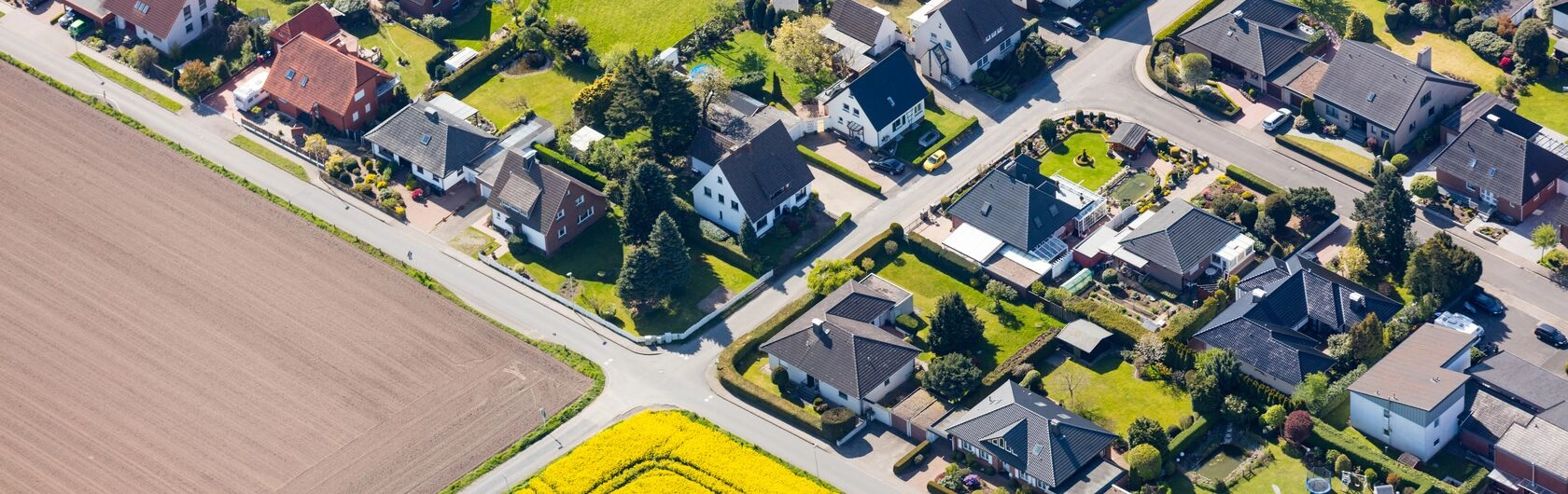 Regionale Fördermittel Saarland: Häuser aus der Vogelperspektive symbolisiert das.